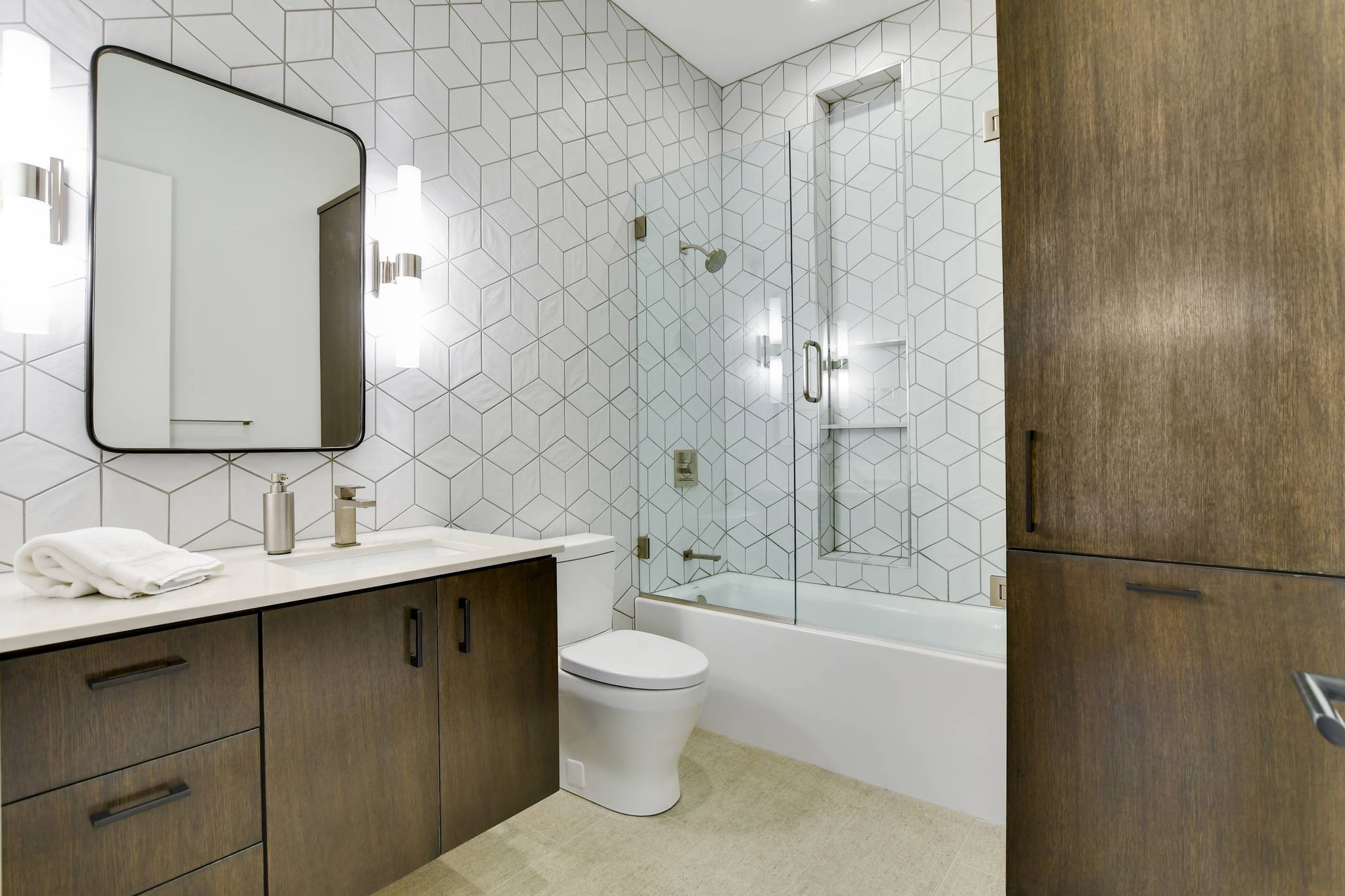 Sweetgum House - Image 31