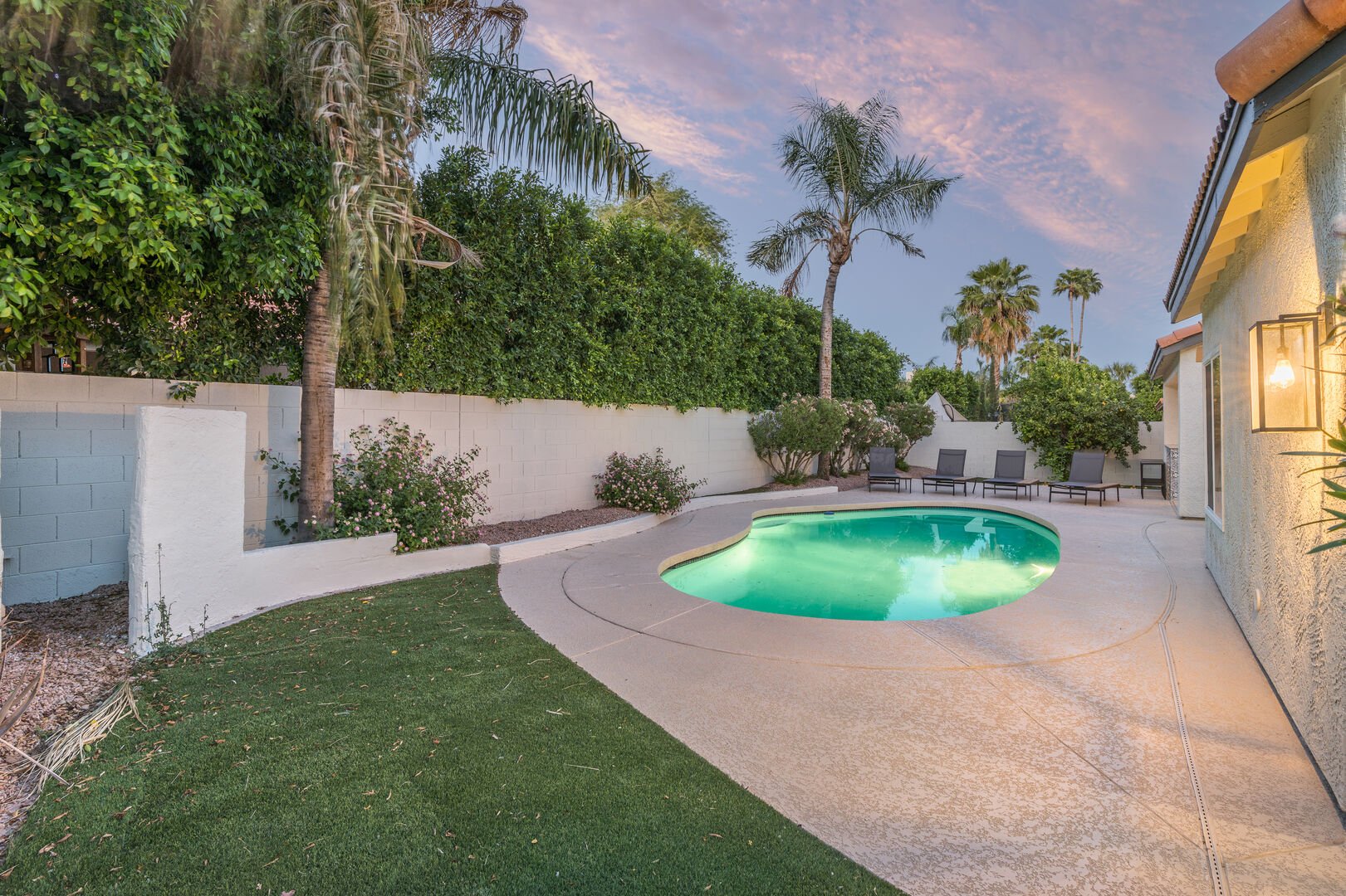 Sandra Place - Image 36