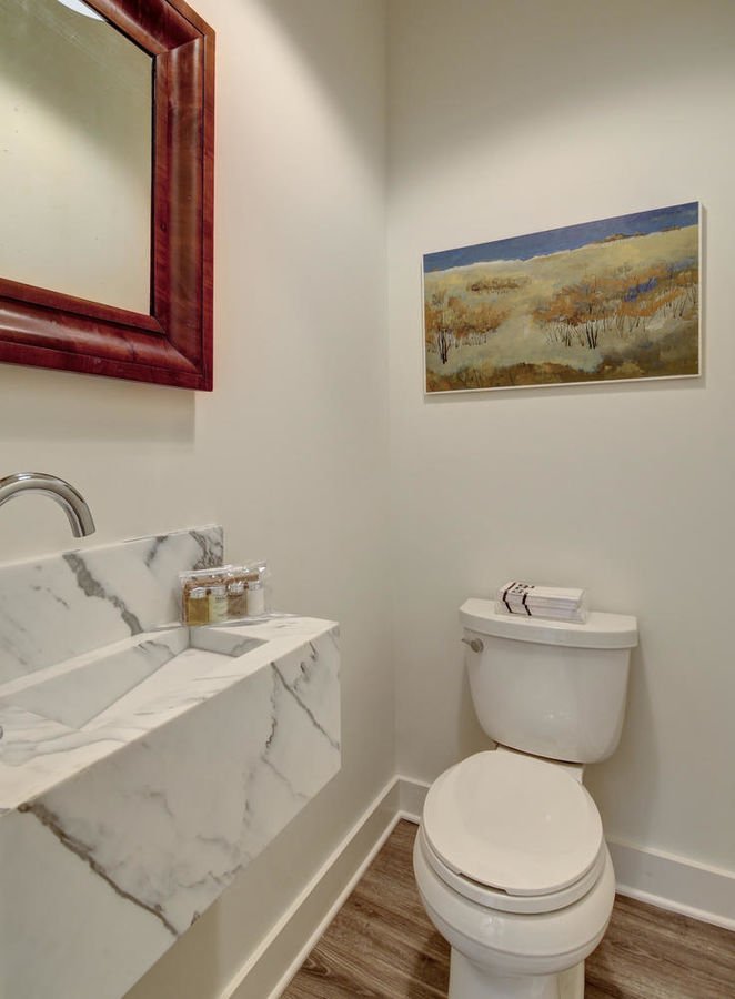 Spring Manor - Image 29