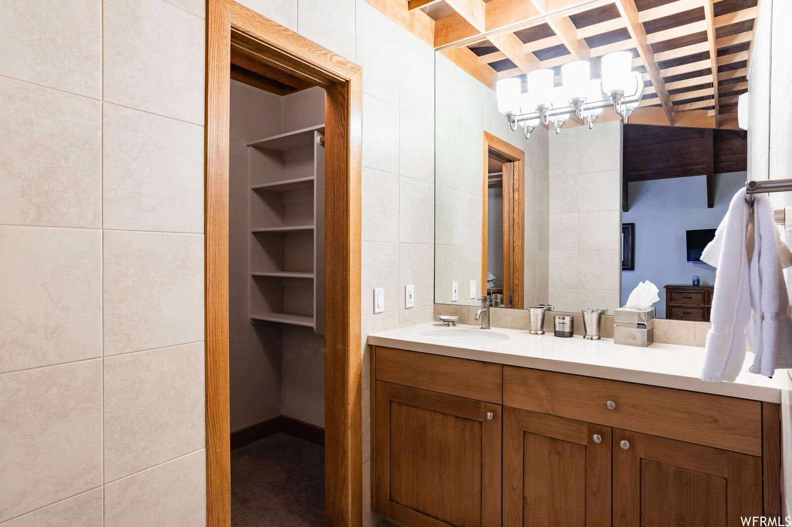 Pinnacle House - Image 26