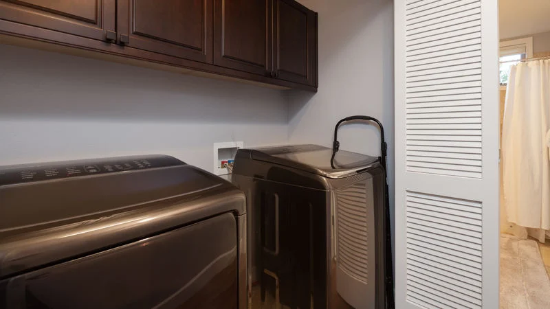 Sea Glass House - Image 10