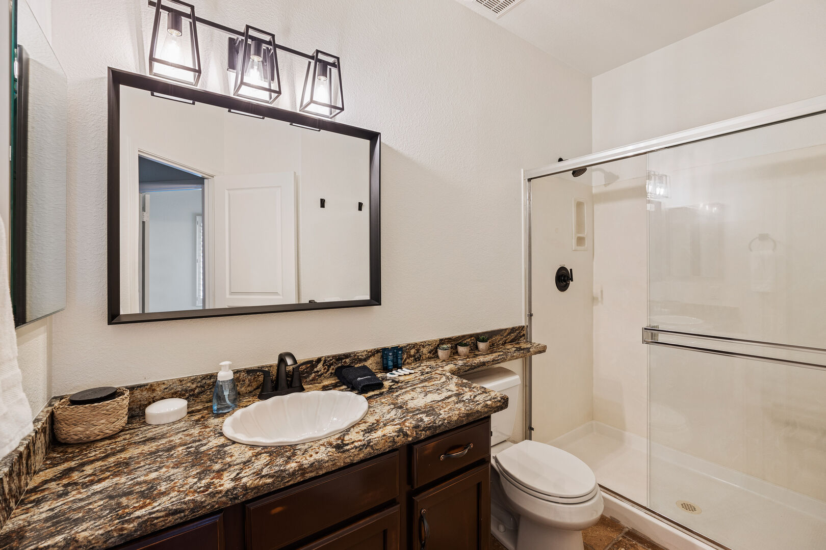 Blue Ridge House - Image 25