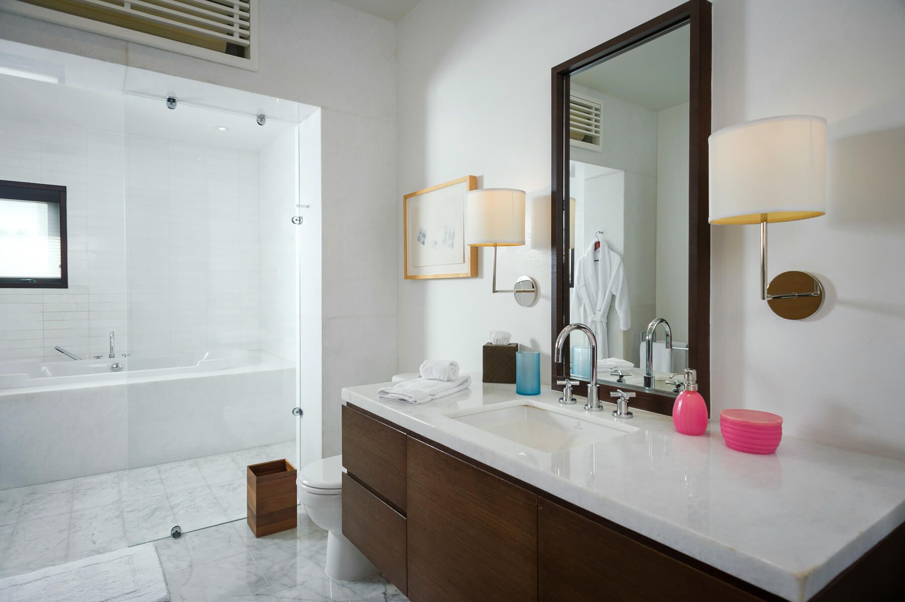 Blue Fan Palm Manor - Image 11