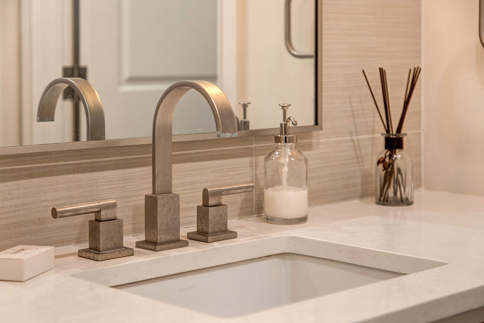 Silver Home - Image 36