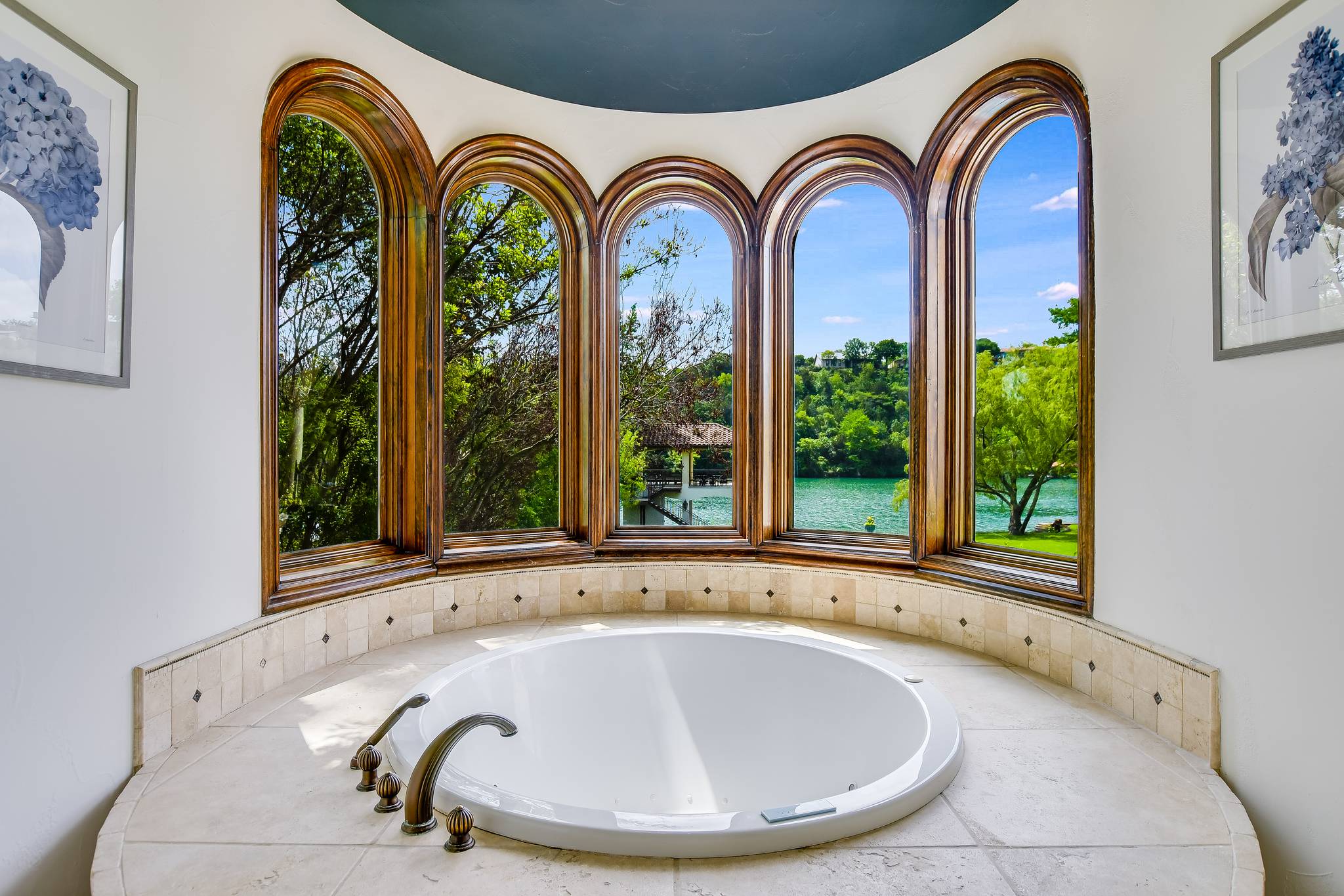 Woodrow Manor - Image 23