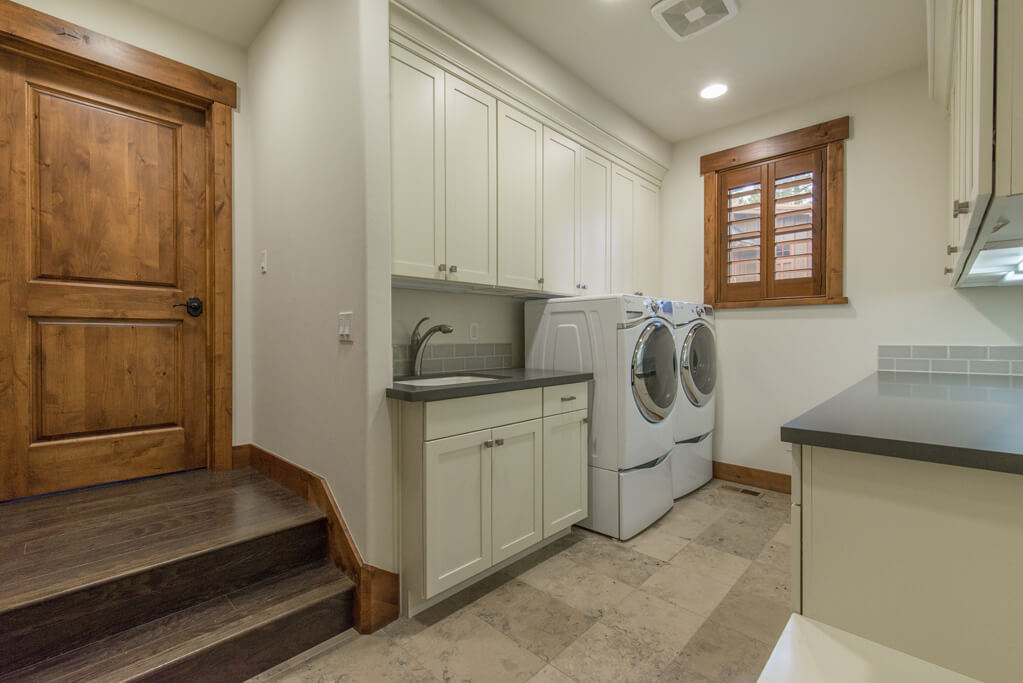 White Fir Home - Image 16