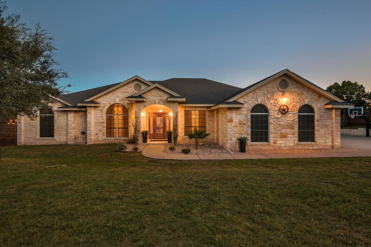 Fox Place - Image 29