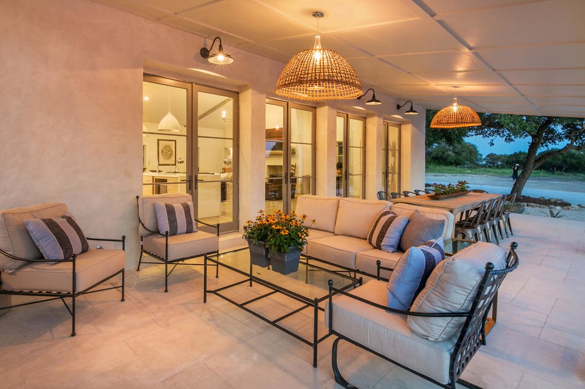 Spring Manor - Image 33