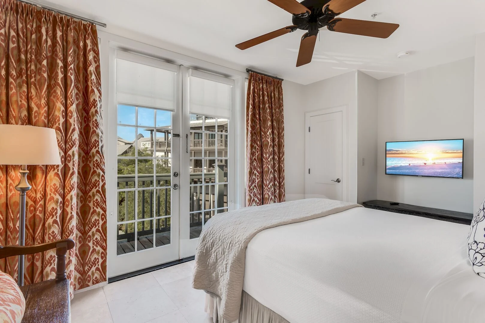 Main Street Penthouse - Image 18