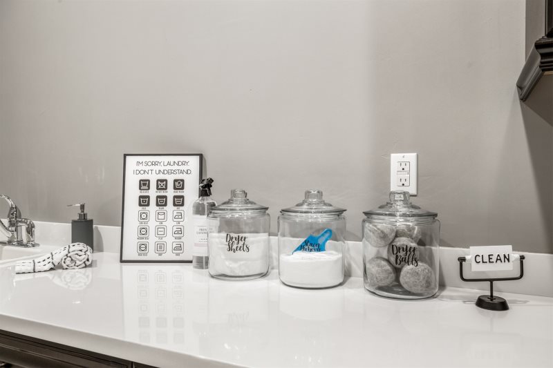 Selena Place - Image 41