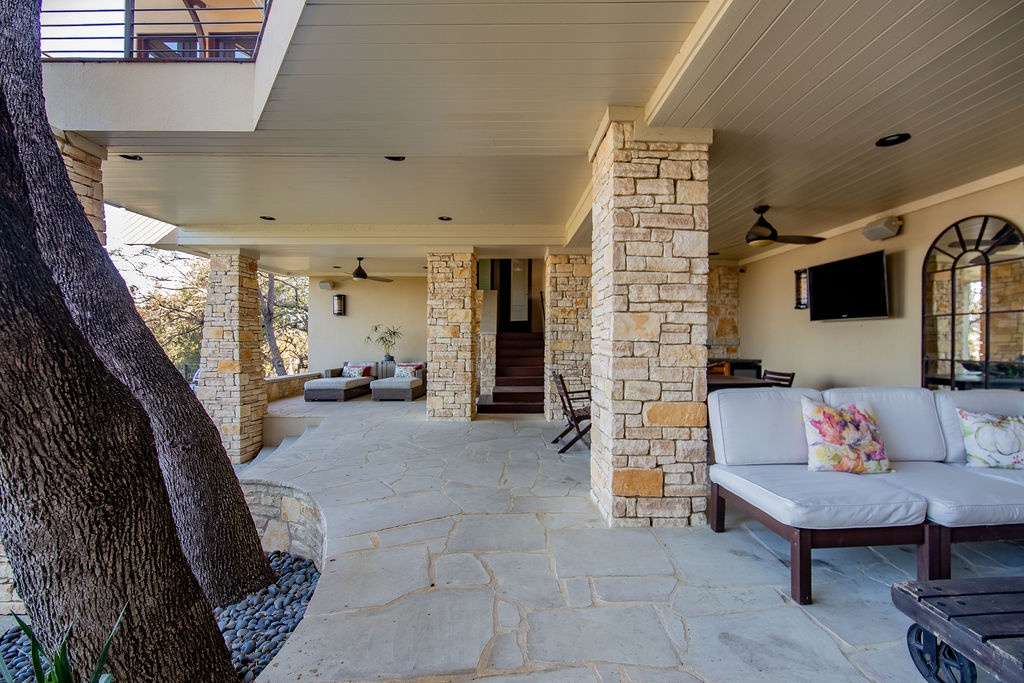 Lakeshore Place - Image 37