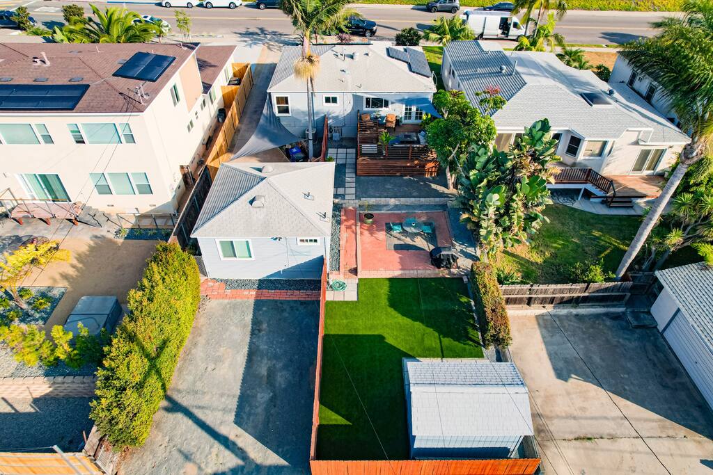 Blue Lagoon Home - Image 39