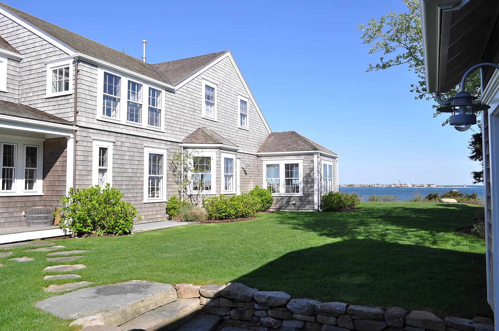 Harbor House - Image 3