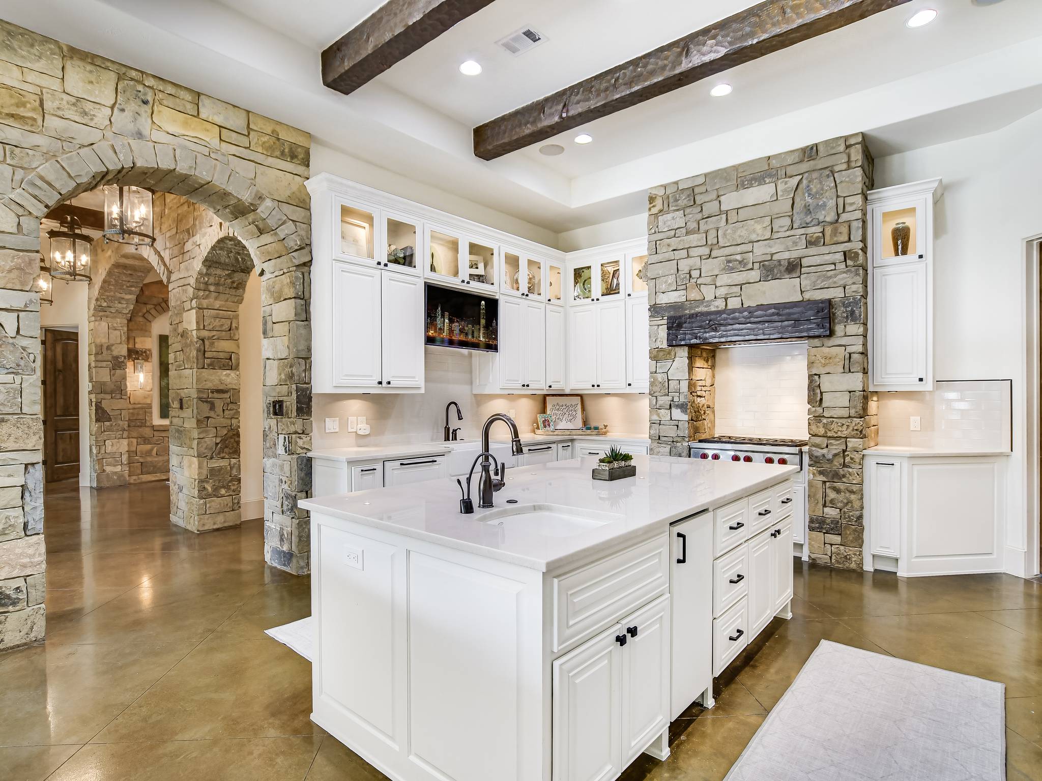 Patterson Manor - Image 14