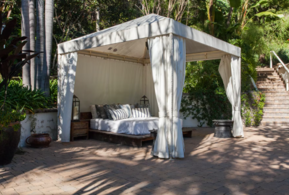 Hillside House - Image 40