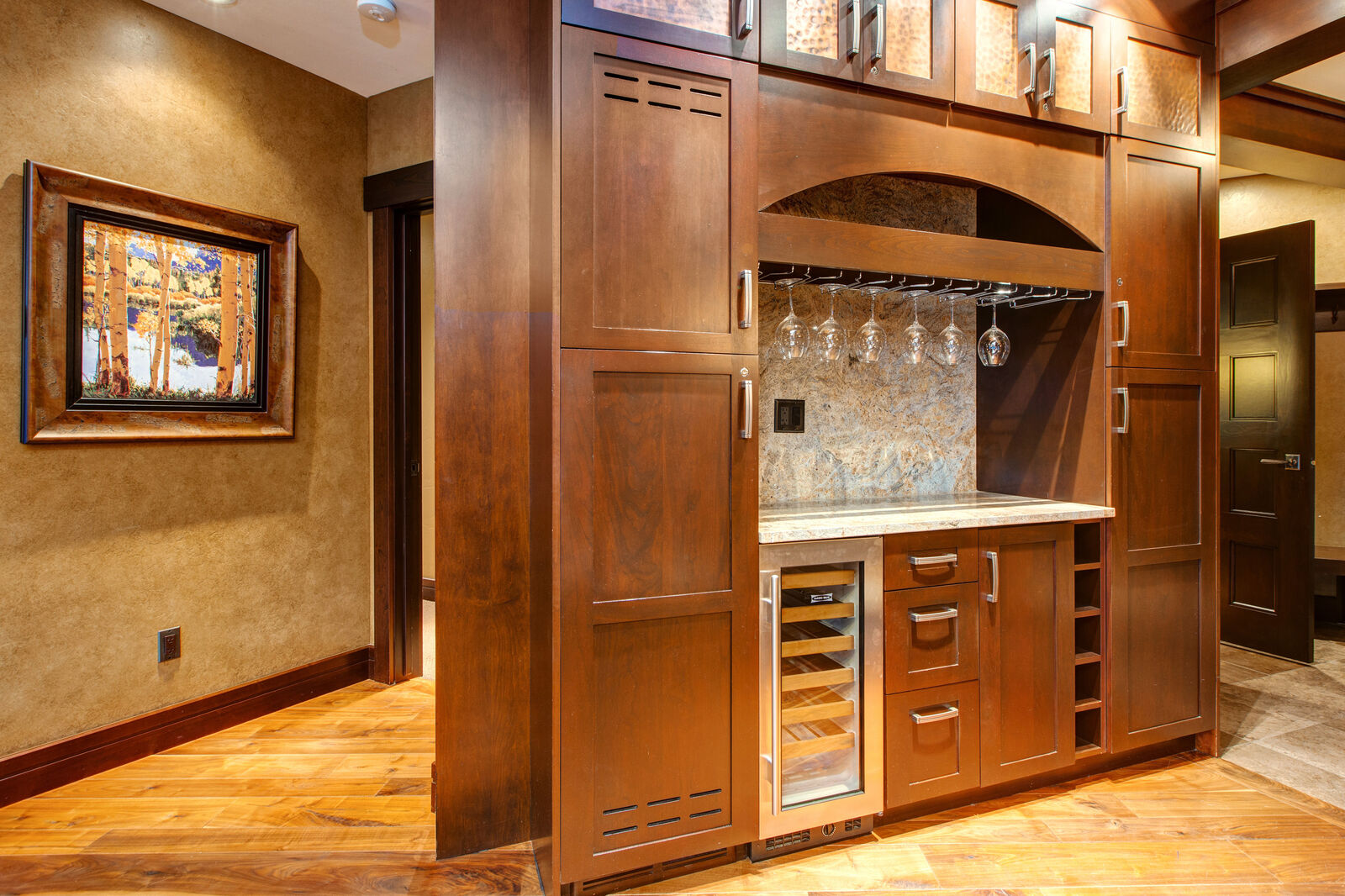 Peak Home - Image 14