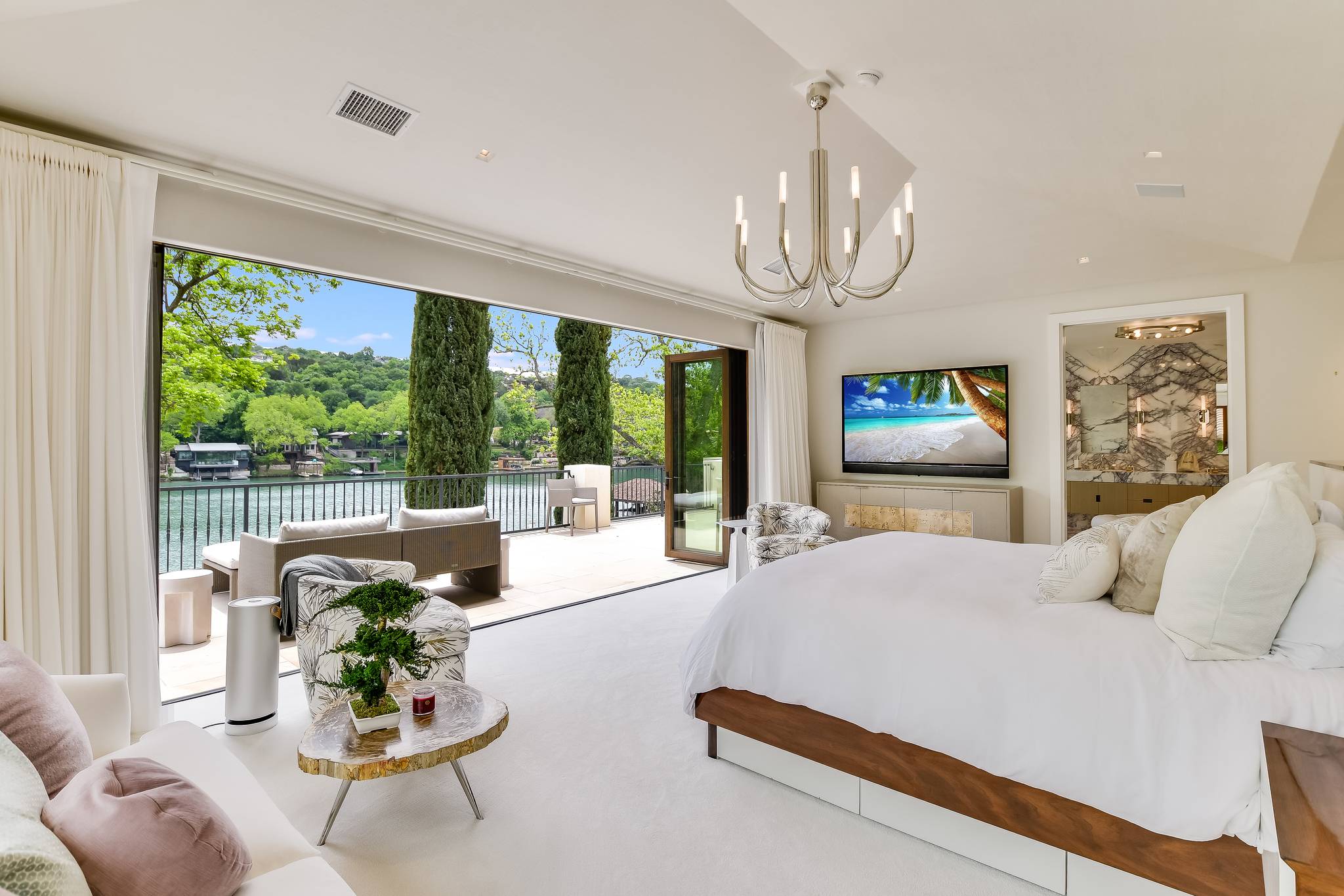 Southern Magnolia Estate - Image 14