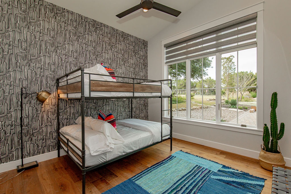 Sky Manor - Image 39