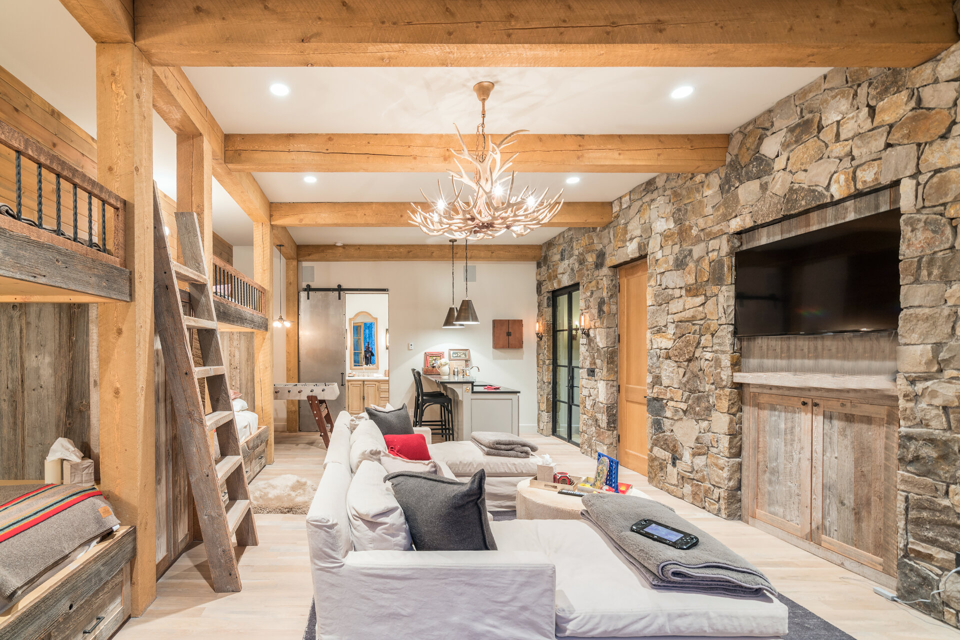 Russell Home - Image 15