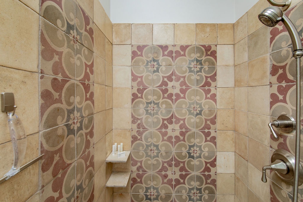 Live Oak Home - Image 17