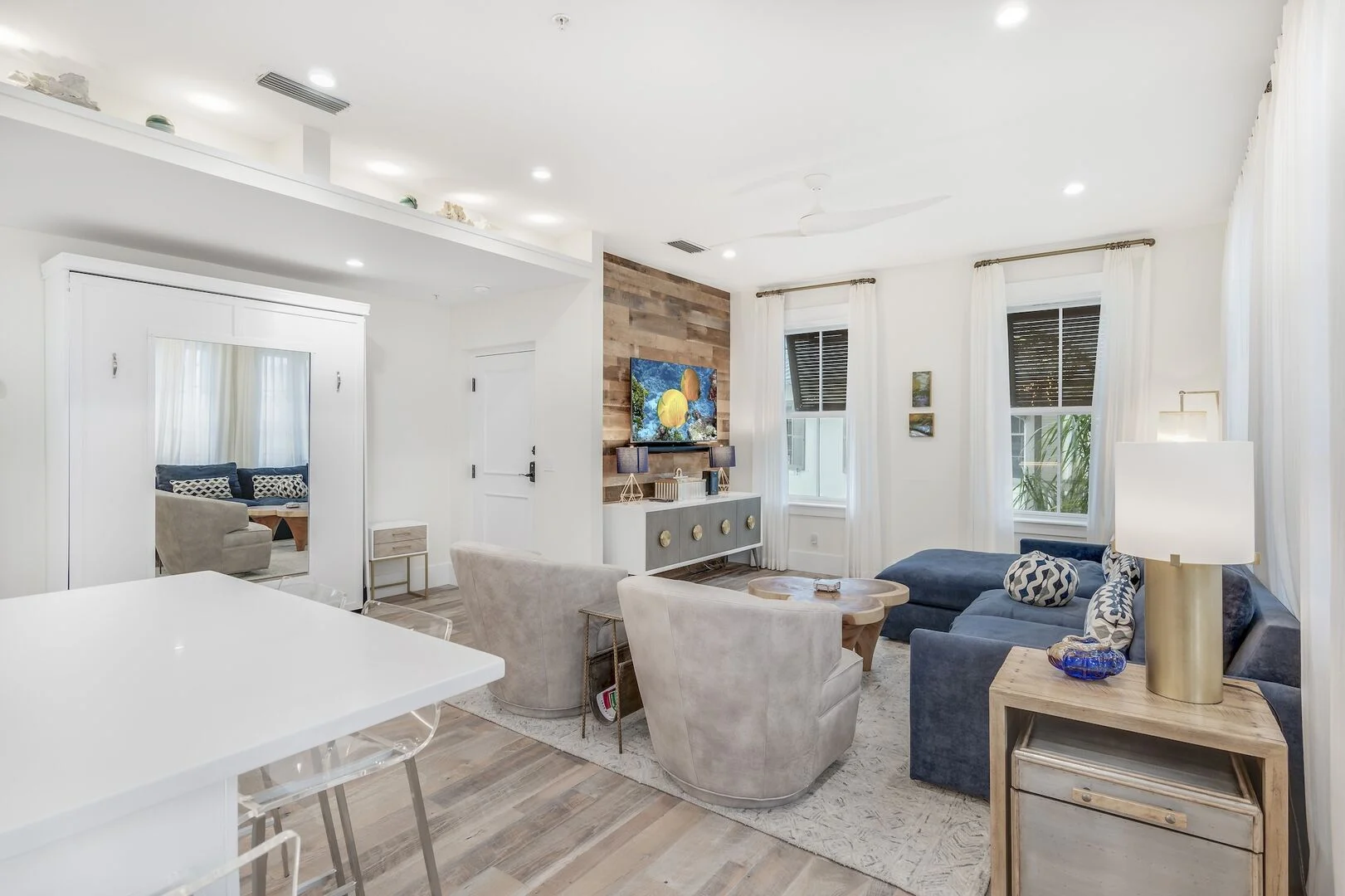 Main Street Condo - Image 10