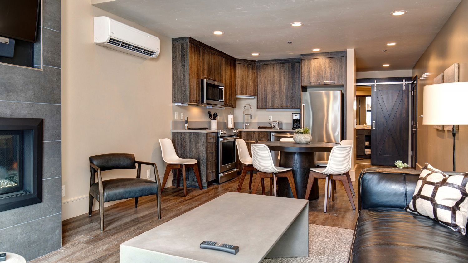 Lowell Home - Image 6