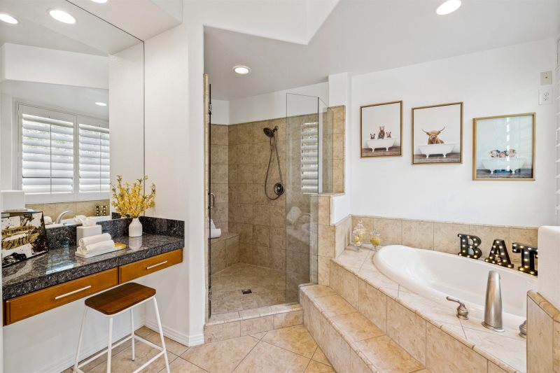 Josefina Villa - Image 17