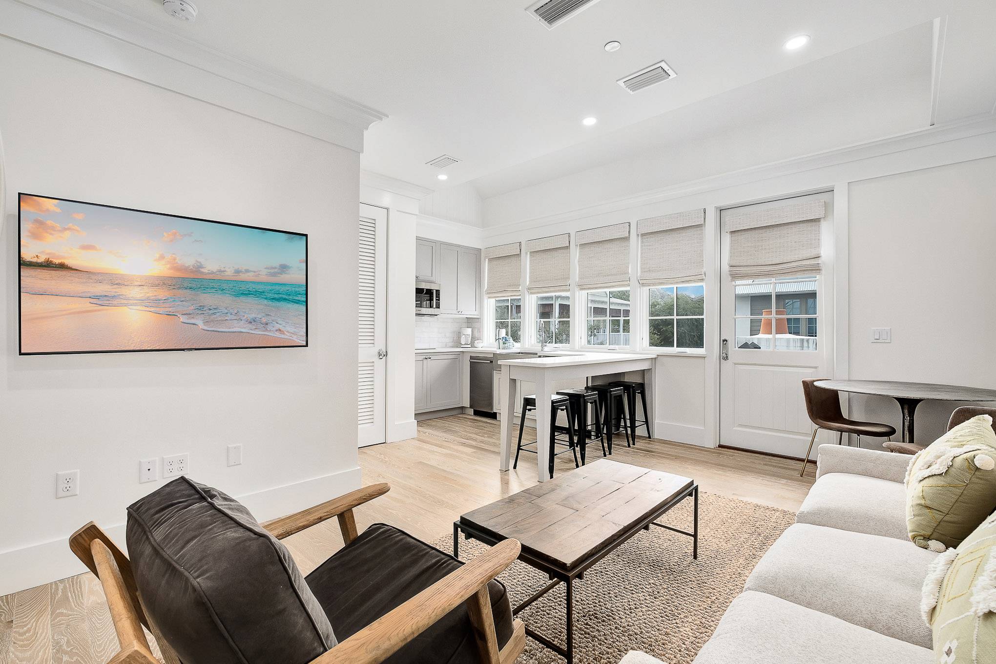 Blue Tang Home - Image 2