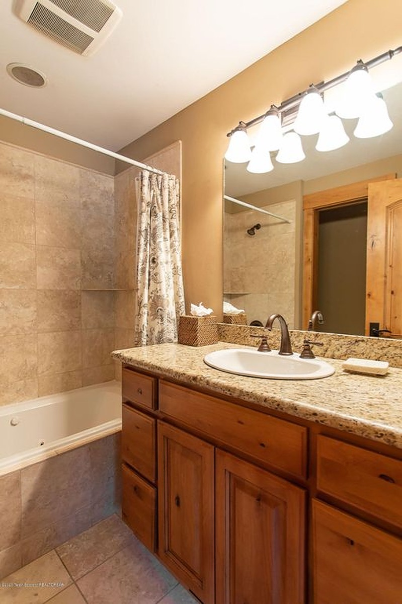 Jackson Hole - Image 30