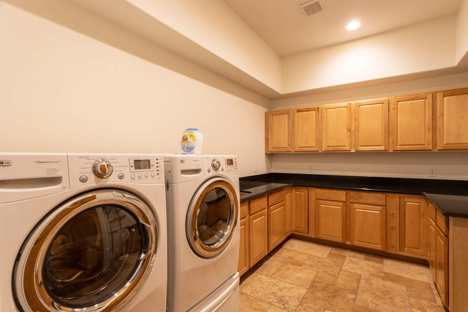 Isabella Manor - Image 19