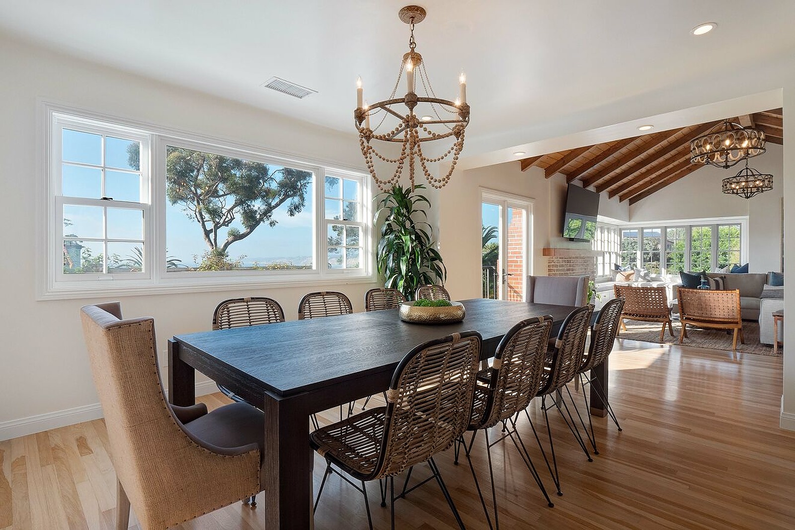 Field Villa - Image 12