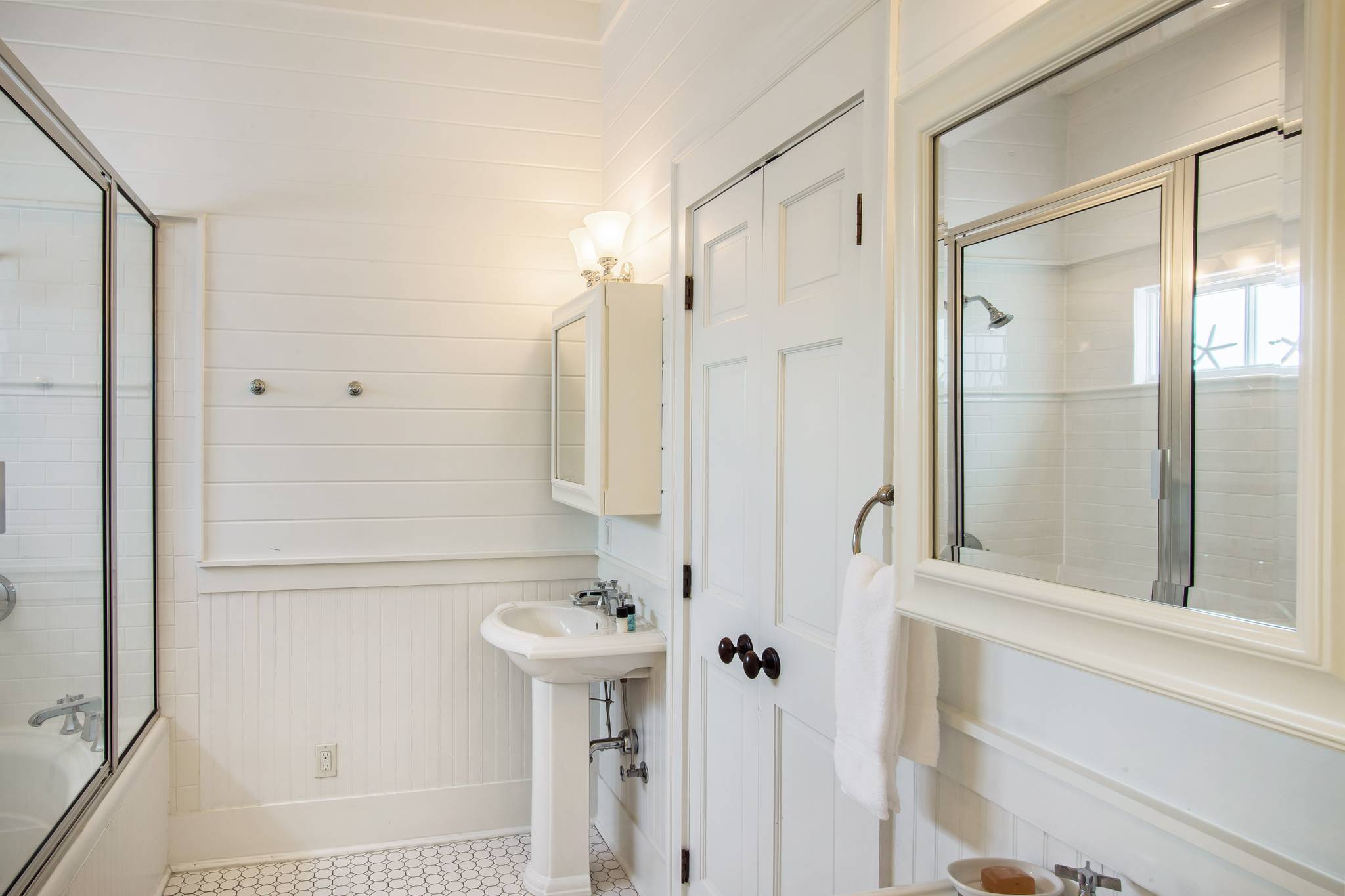 Bluefin House - Image 21