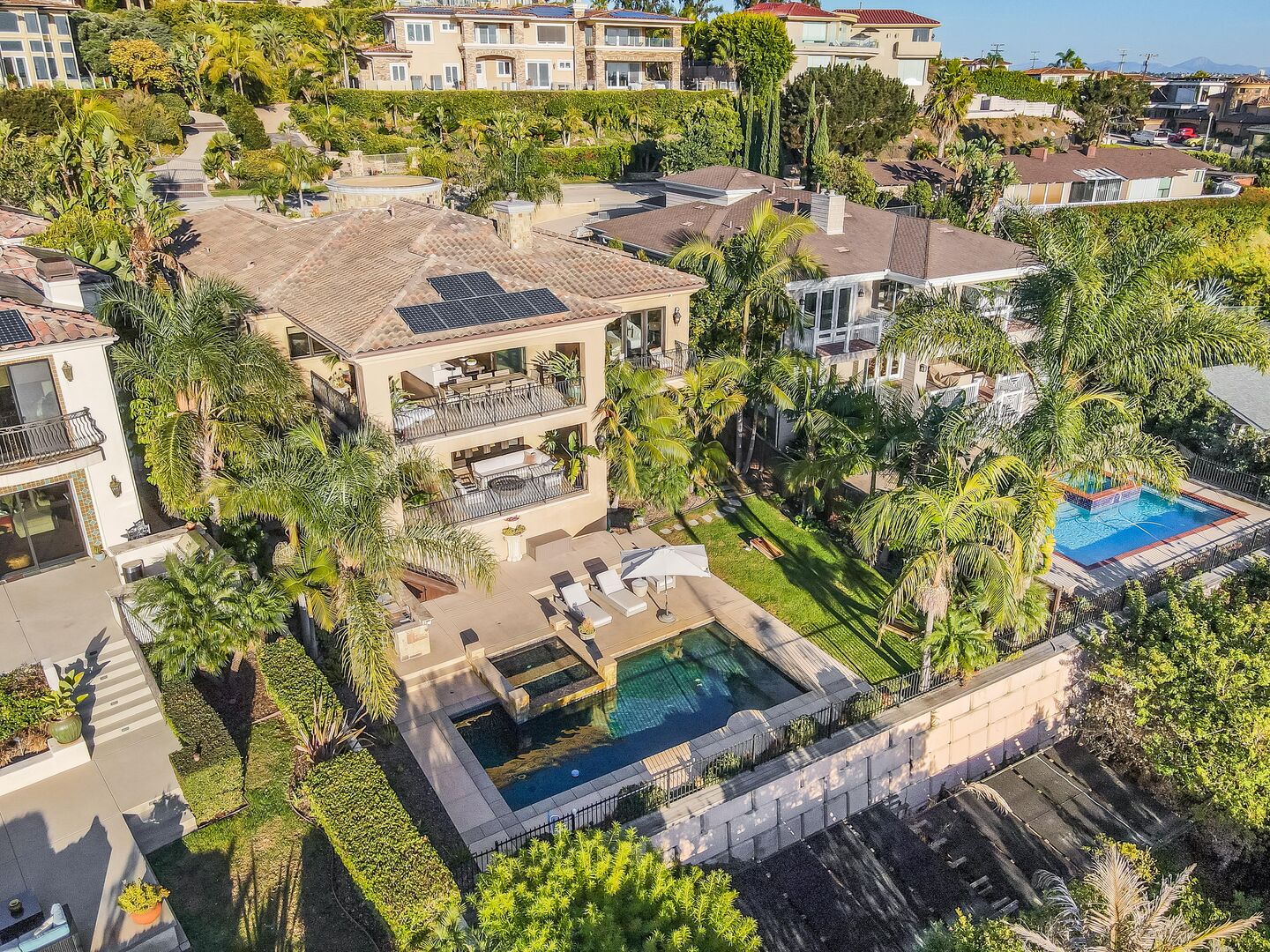 Campana House - Image 2