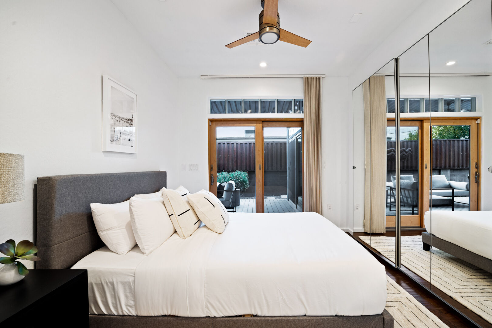 Waterfall House - Image 23