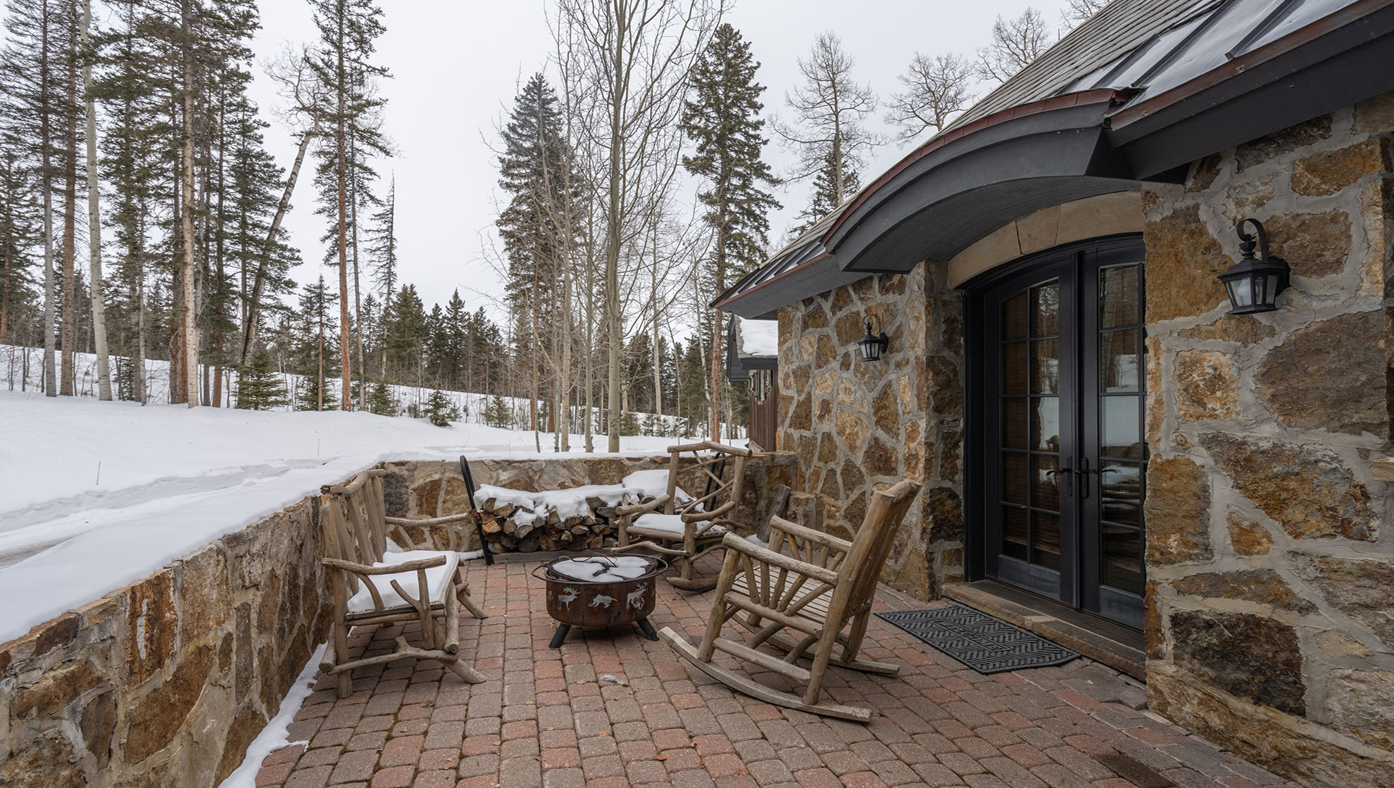 San Joaquin Manor - Image 43