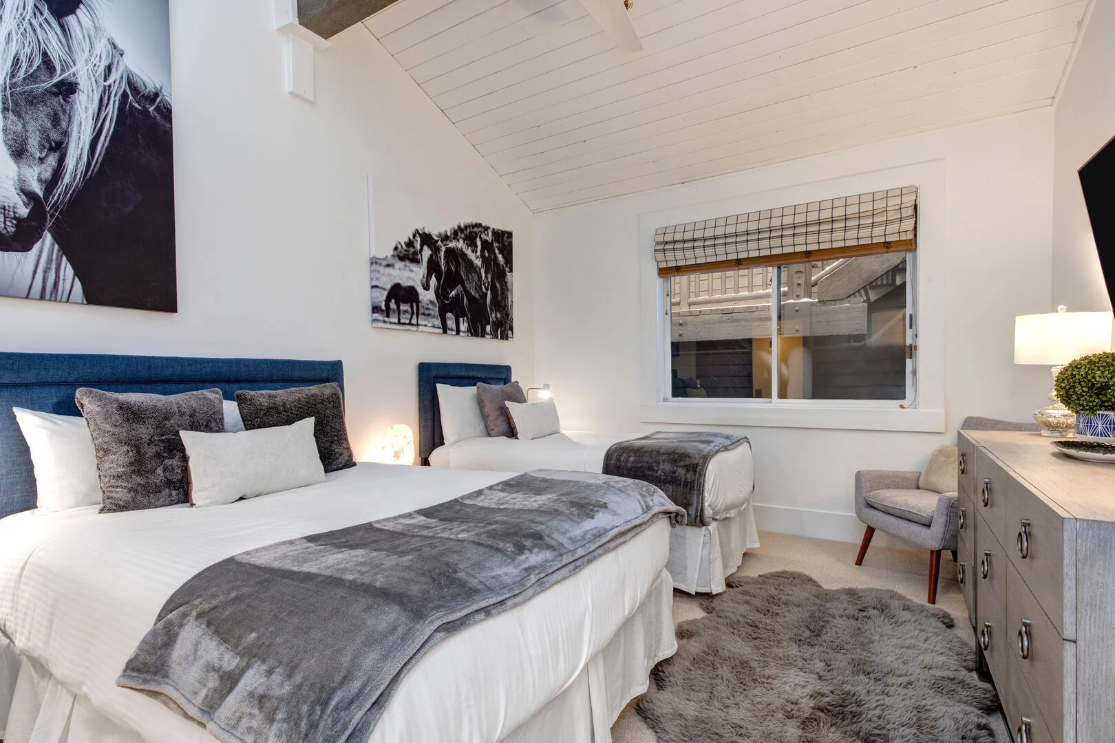 Deer House - Image 34