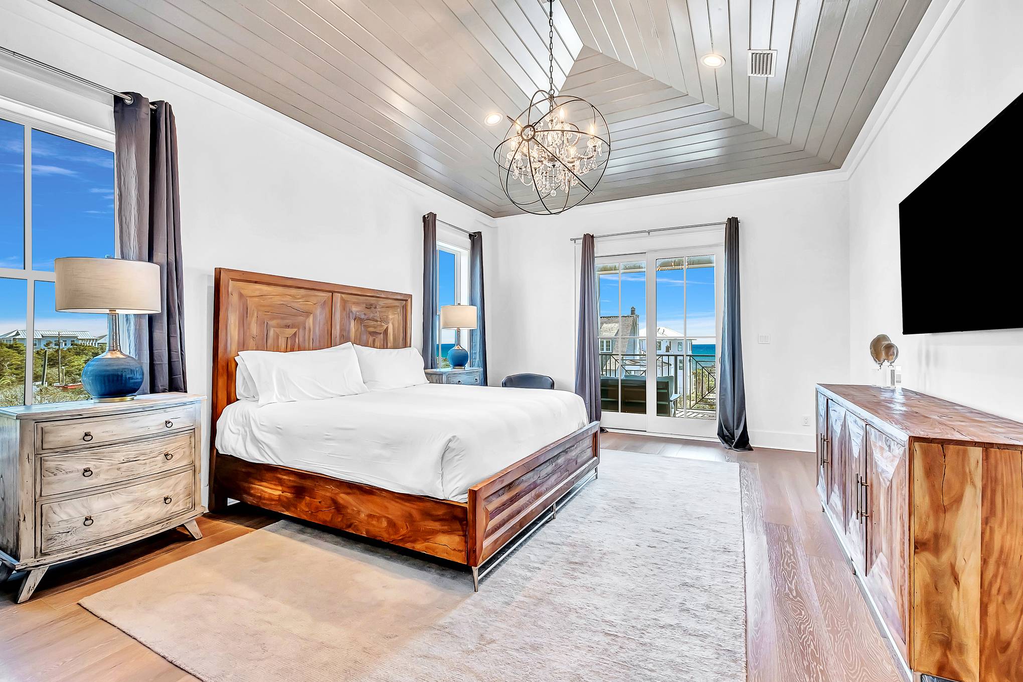 Lantern Manor - Image 40