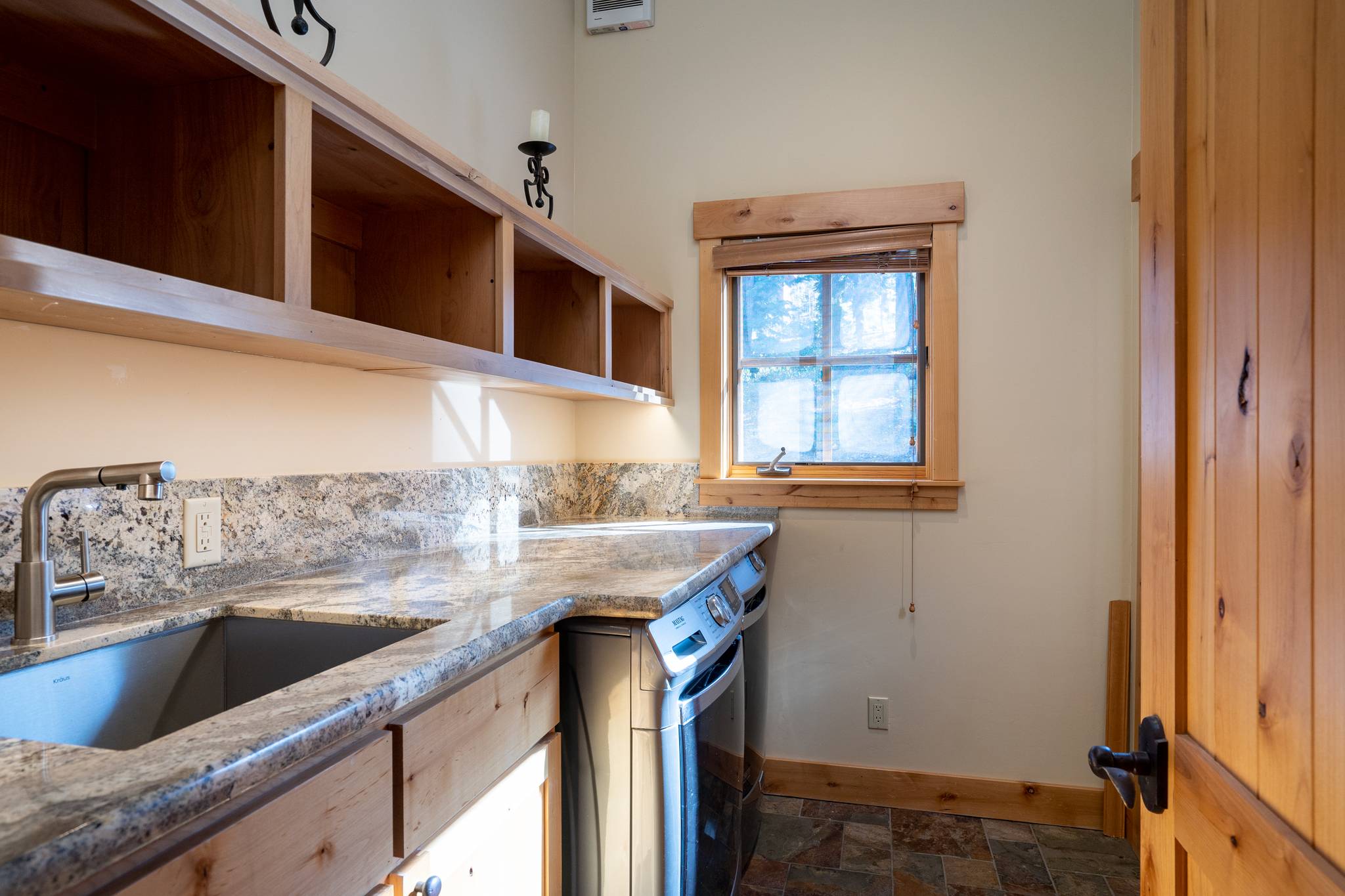 Look Place - Image 40