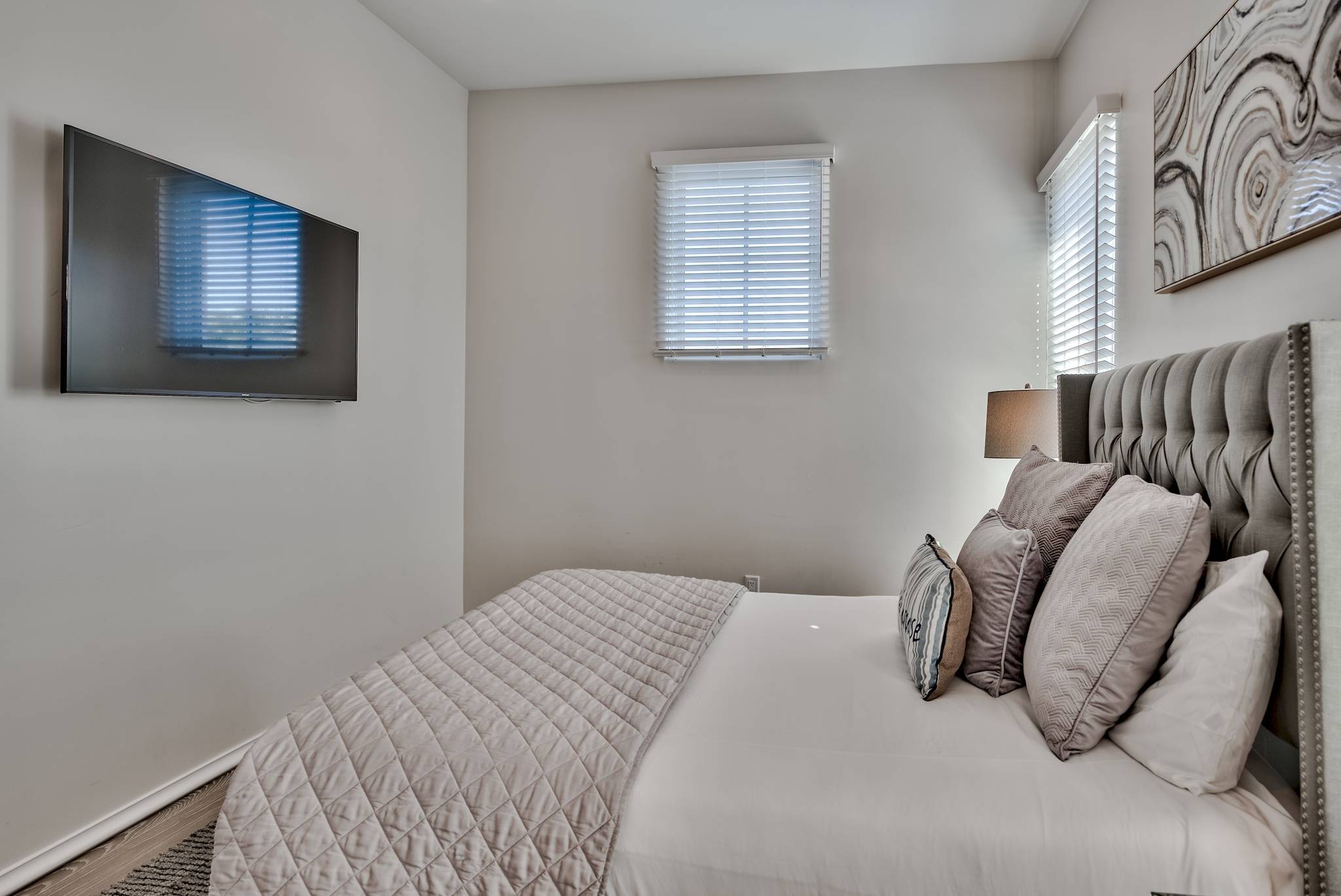 Seastar Manor - Image 22