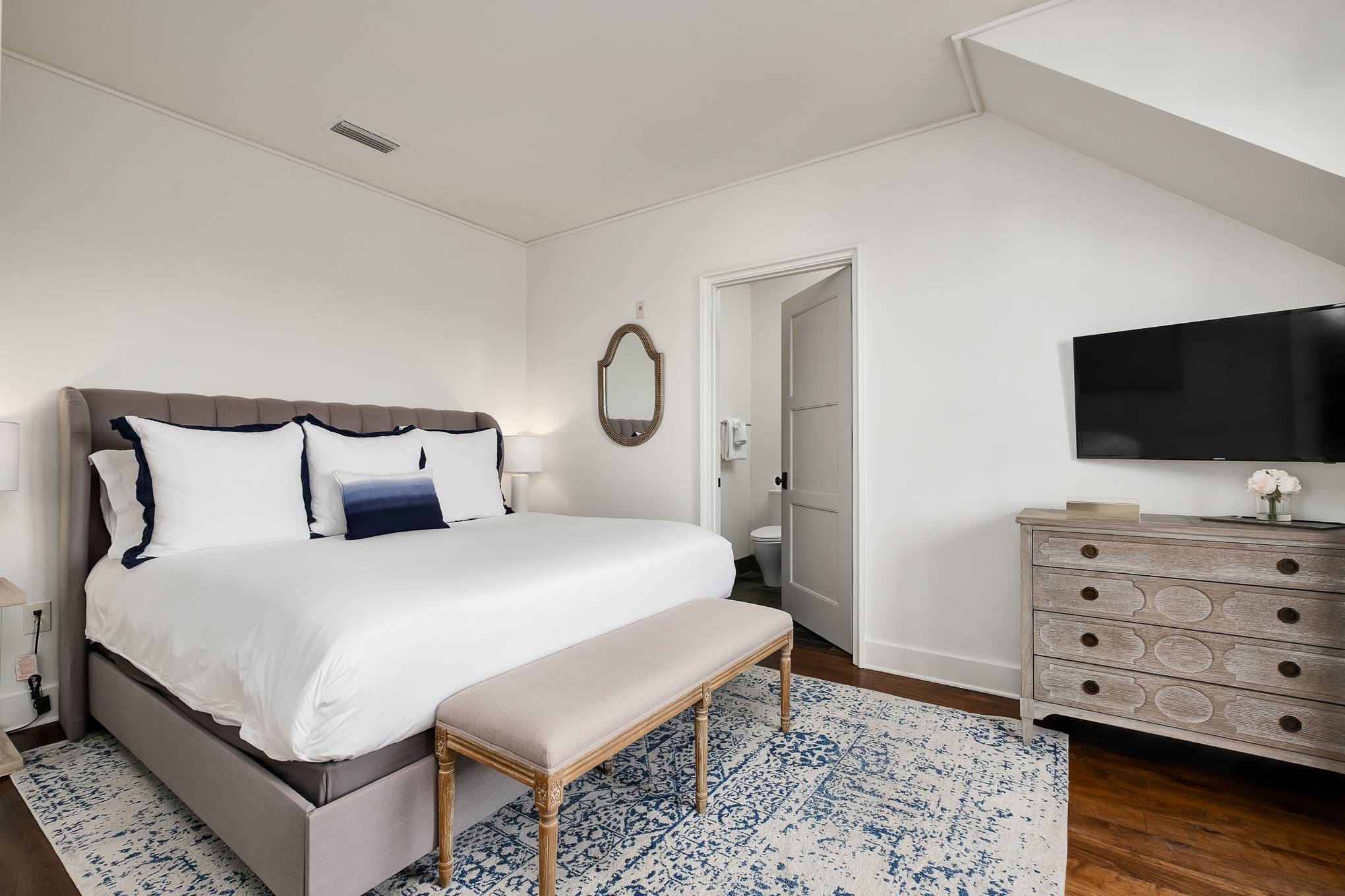 Bowfin Home - Image 16