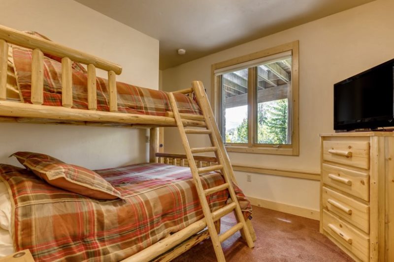 Meadows House - Image 16