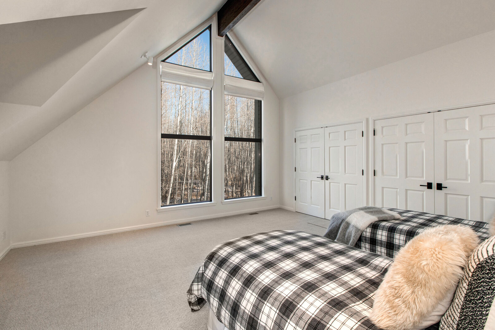 Aspen House - Image 40