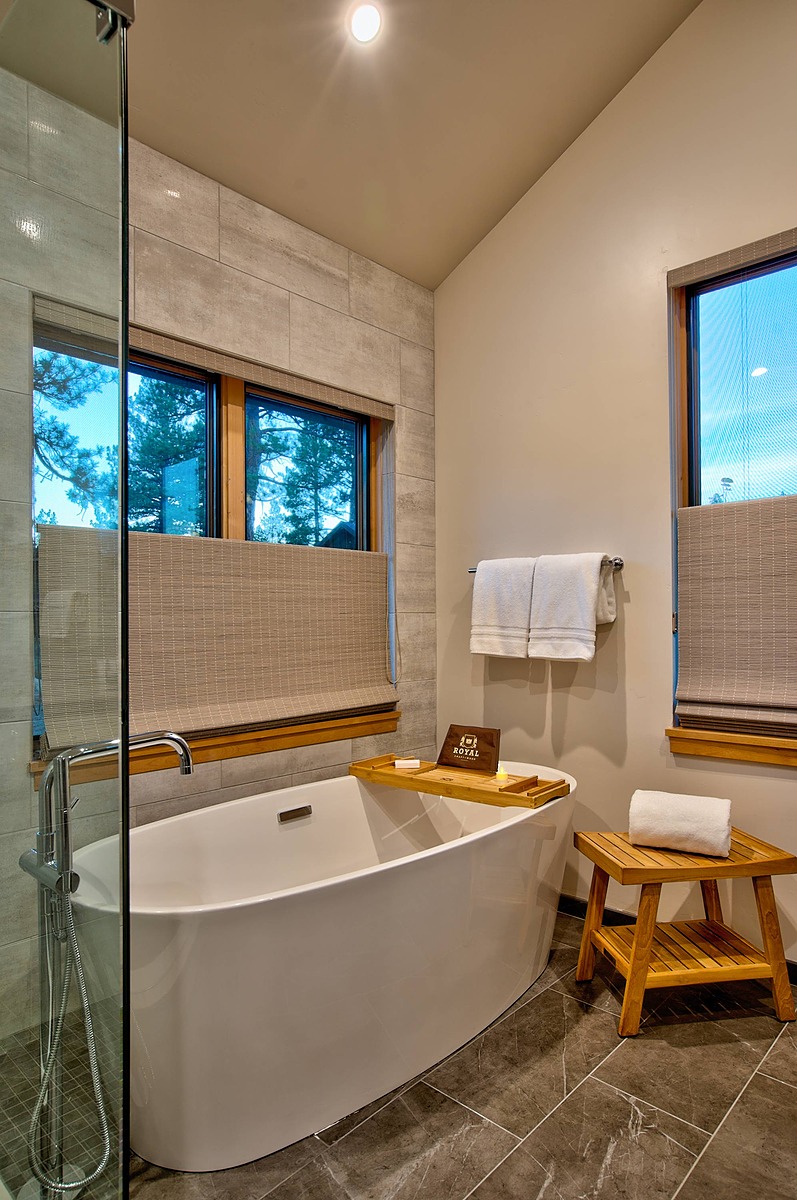 Green House - Image 16