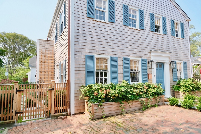 Pine Place - Image 3