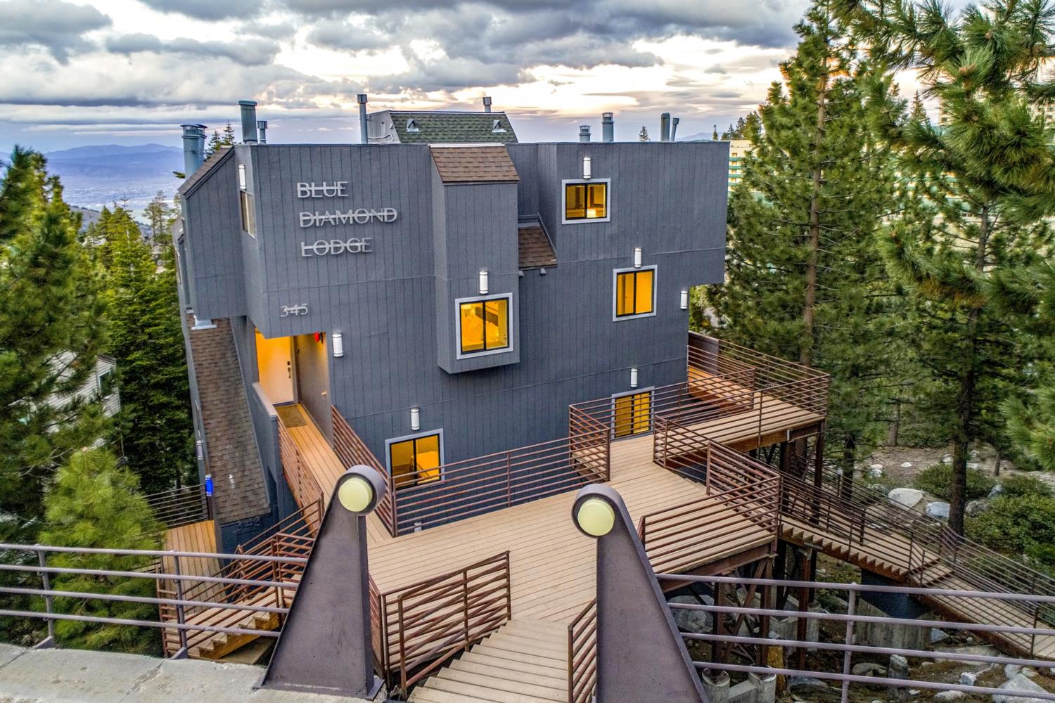 Sapphire House - Image 37