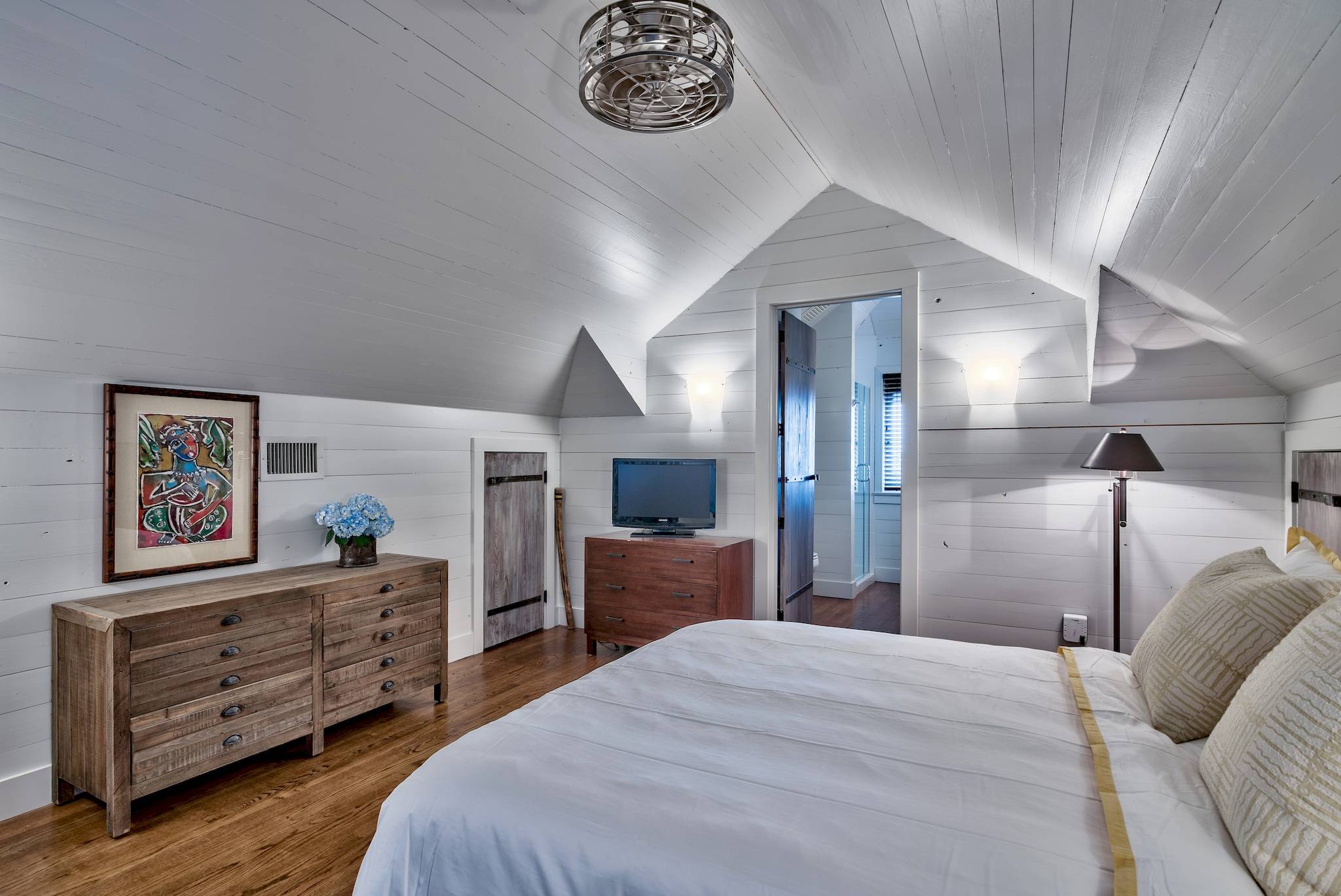 Leatherjack House - Image 32