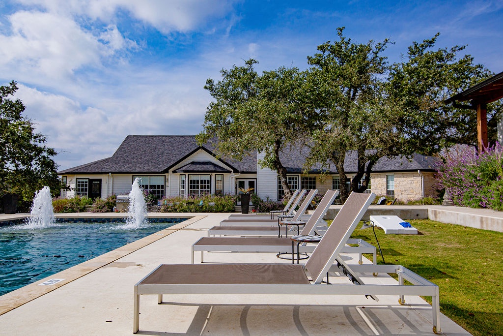 Sundown Manor - Image 75