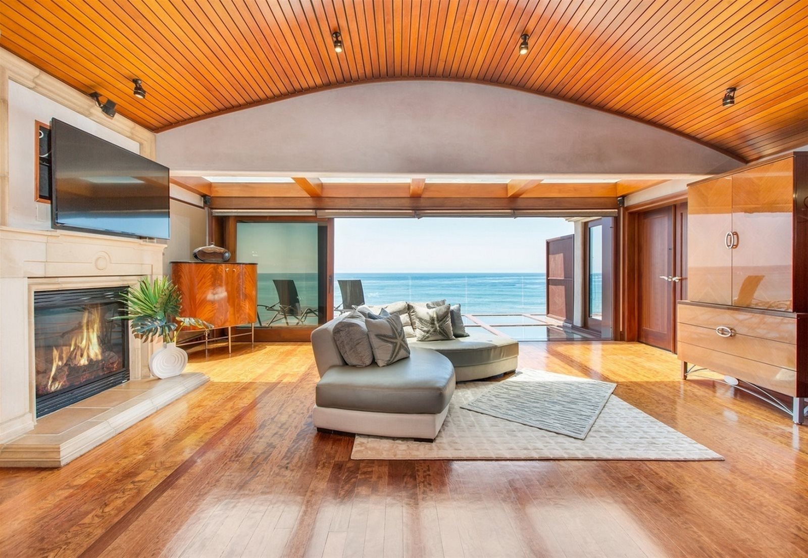 Azure Home - Image 24