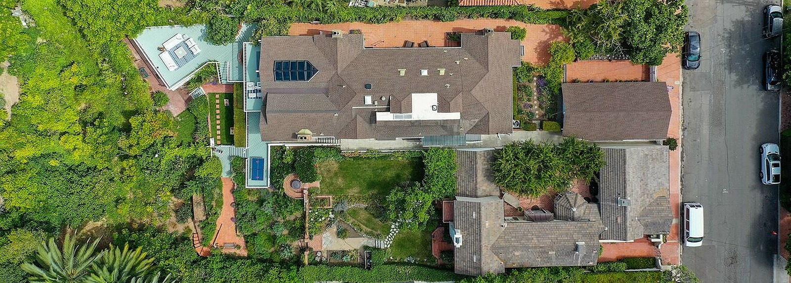 Field Villa - Image 35