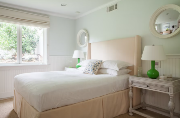 Hillside House - Image 15